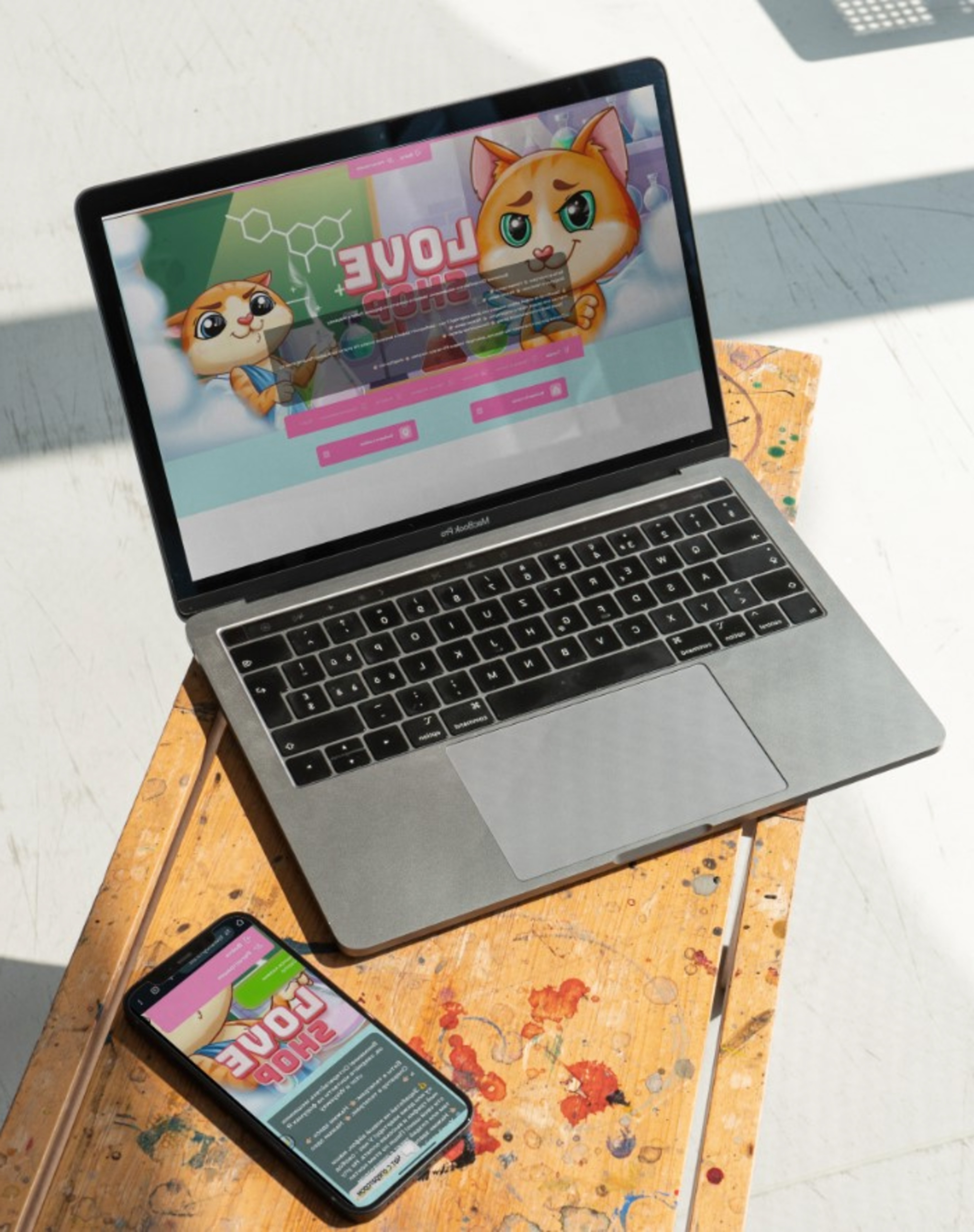 лав шоп биз зеркало входа